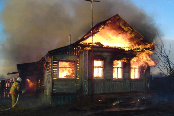 В Бузулуке три человека погибли на пожаре